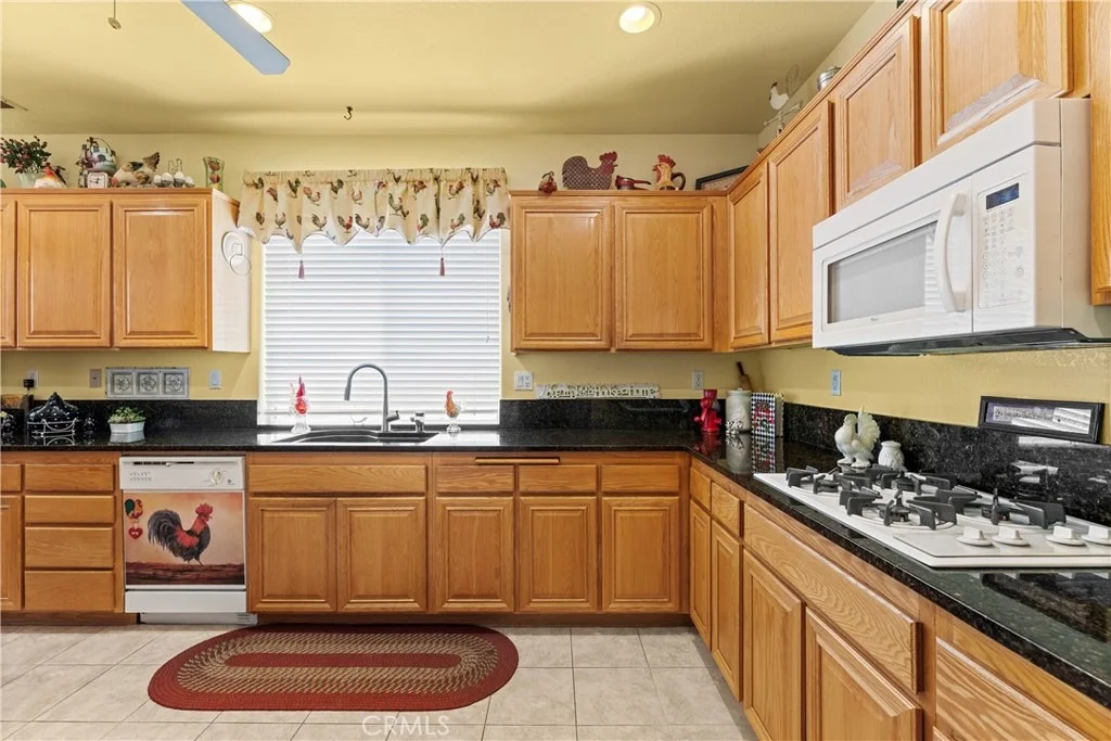 Photo of 40145 Colony