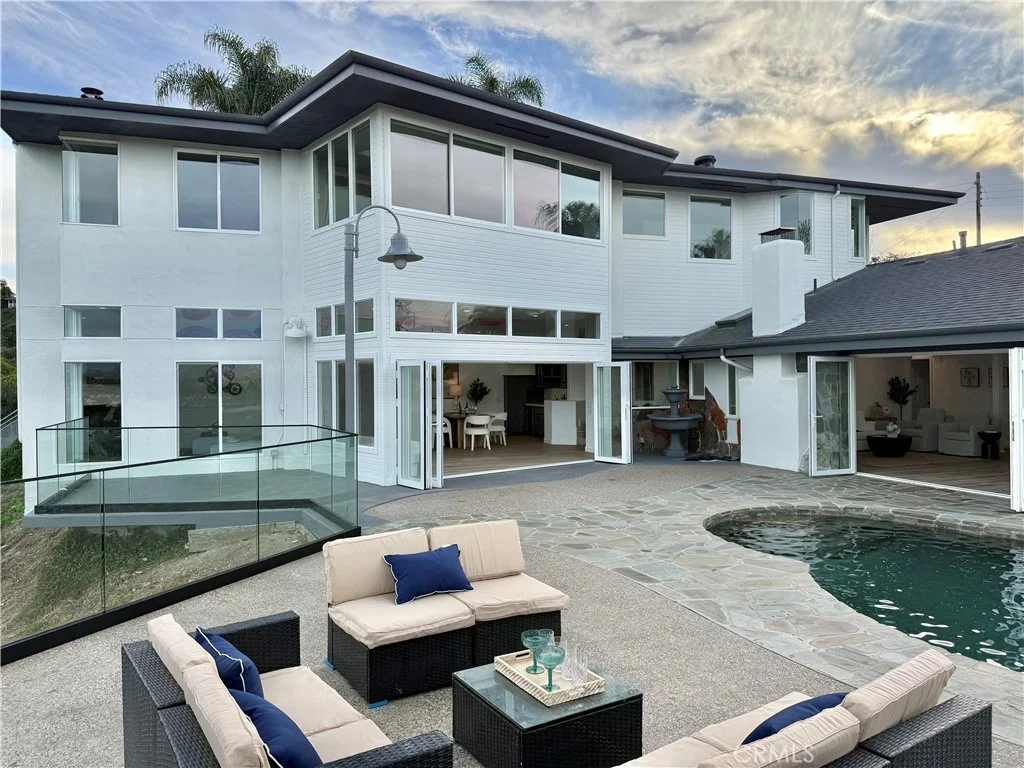 Photo of 716 Avenida Columbo