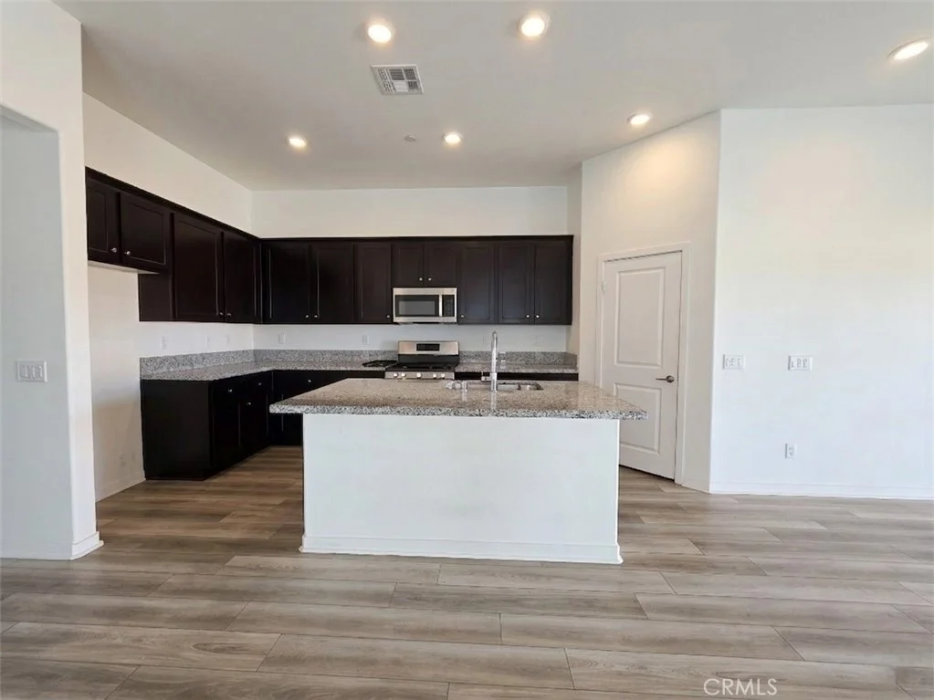 Photo of 1580 Sunswept Way