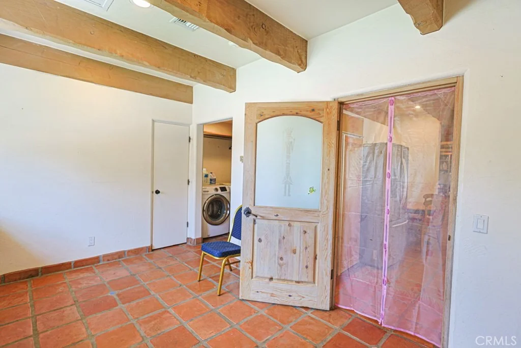 Photo of 38181 Valley Oak