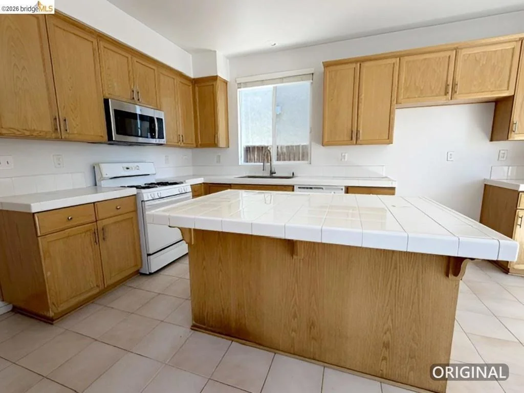 Photo of 448 Burlington Drive