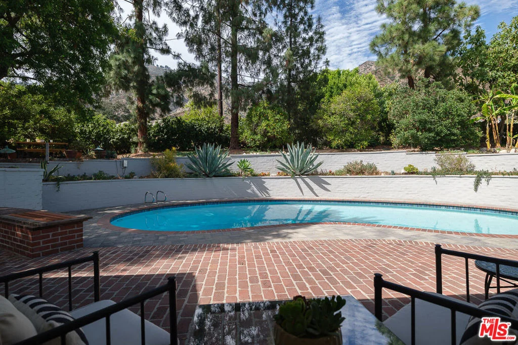 Photo of 1955 Windover Road