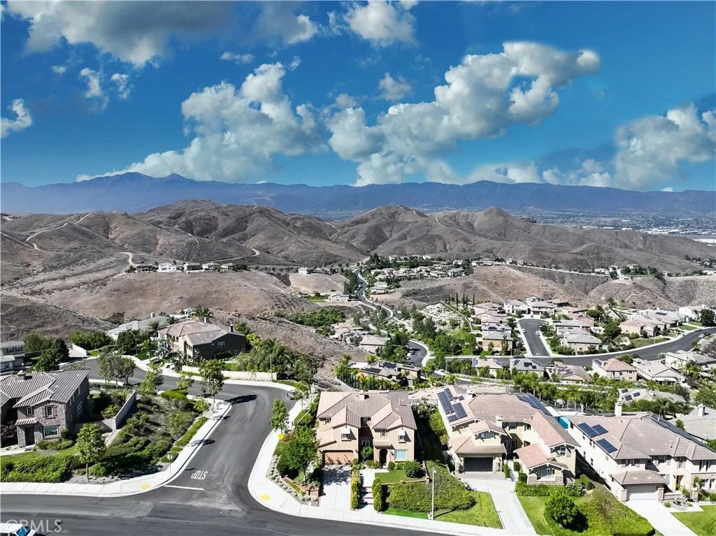 Photo of 15979 Skyridge