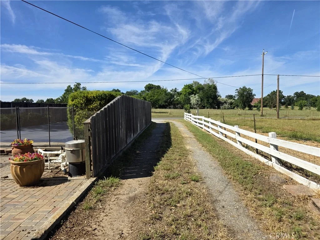 Photo of 23773 River Rd