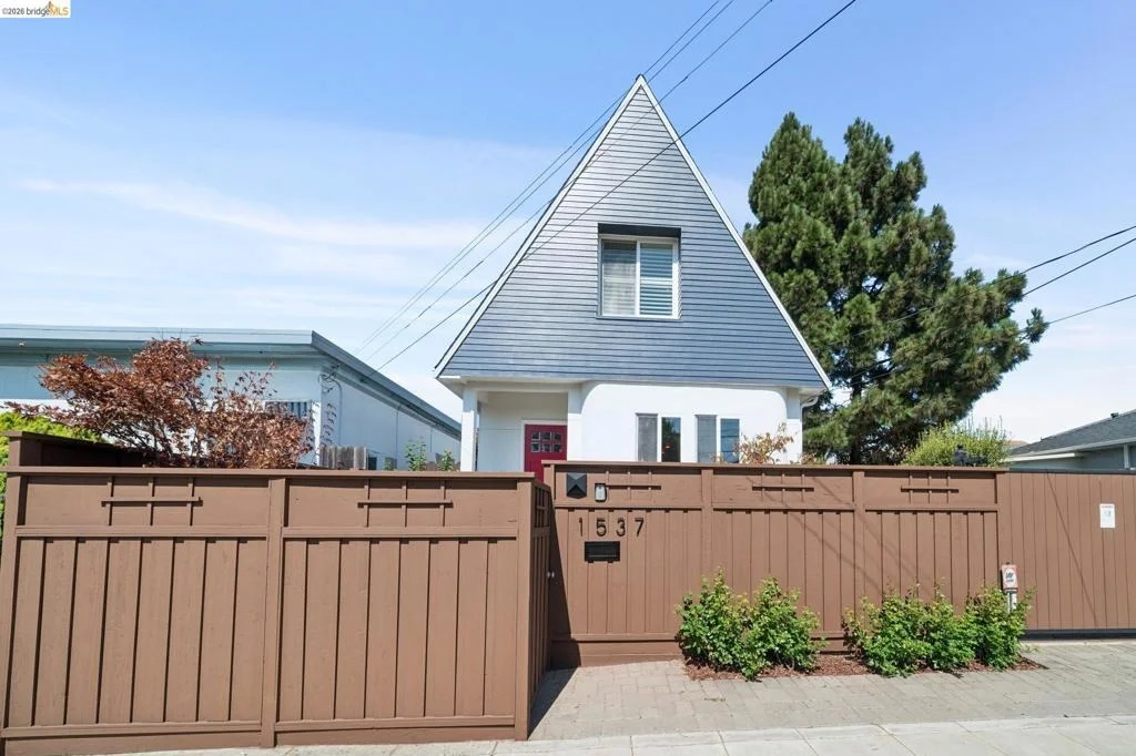 Photo of 1537 Ashby Ave