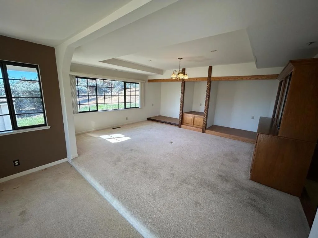 Photo of 24665 Foothill Drive