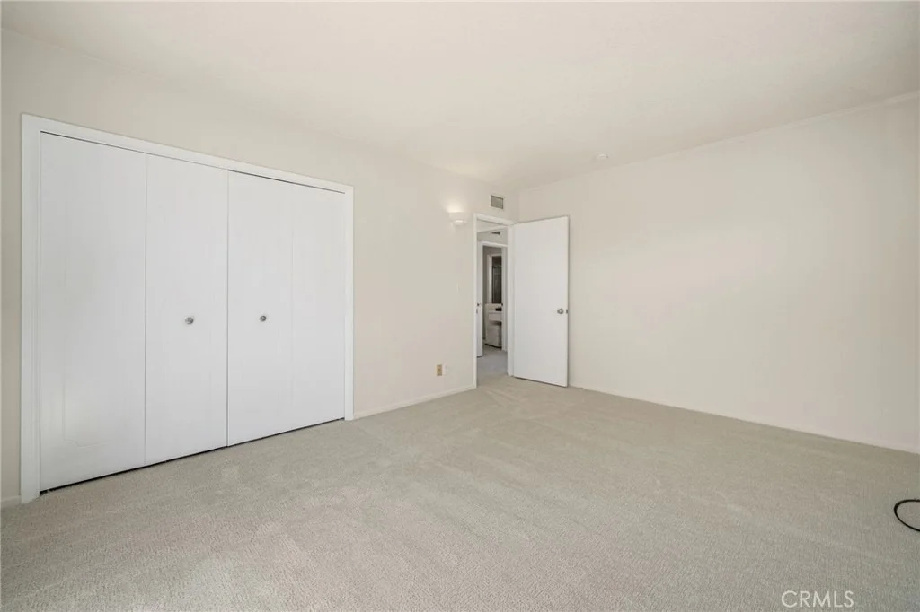 Photo of 890 N Hillside Drive