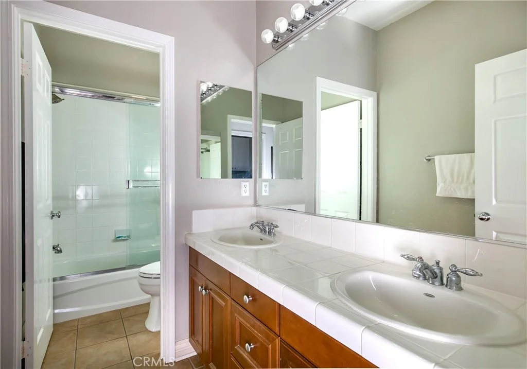 Photo of 22211 Celestial