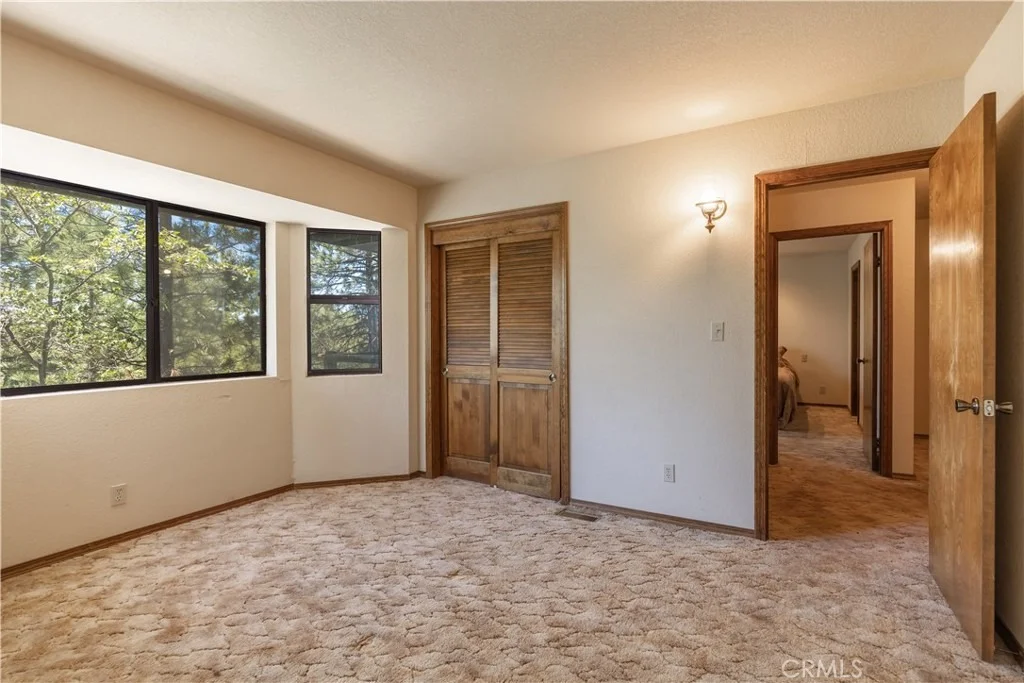 Photo of 696 Menlo Drive