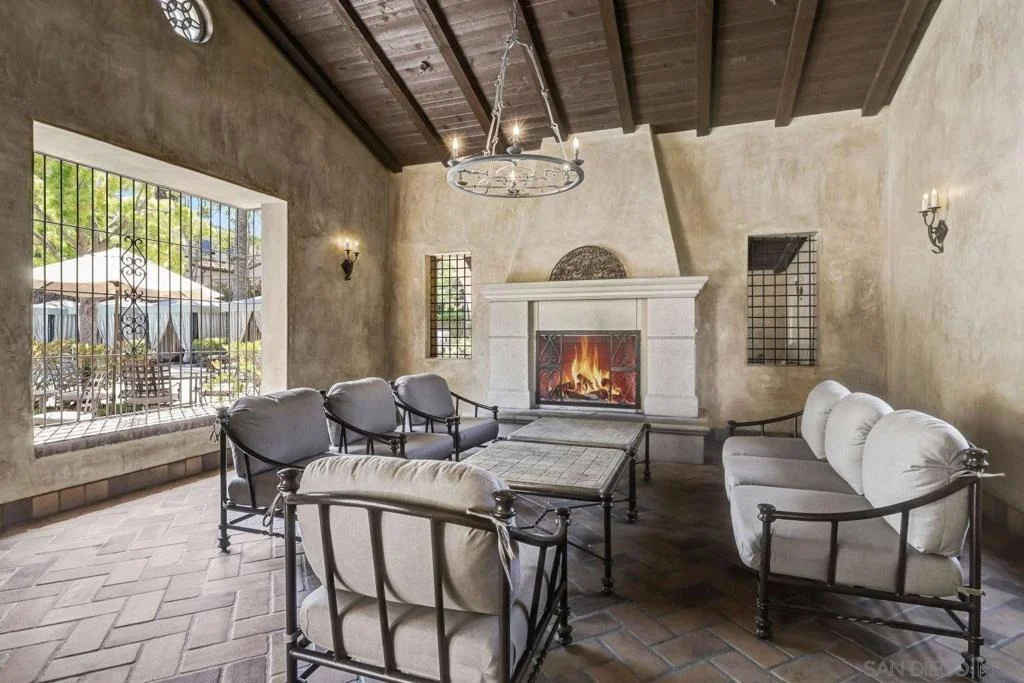 Photo of 86 Canyoncrest