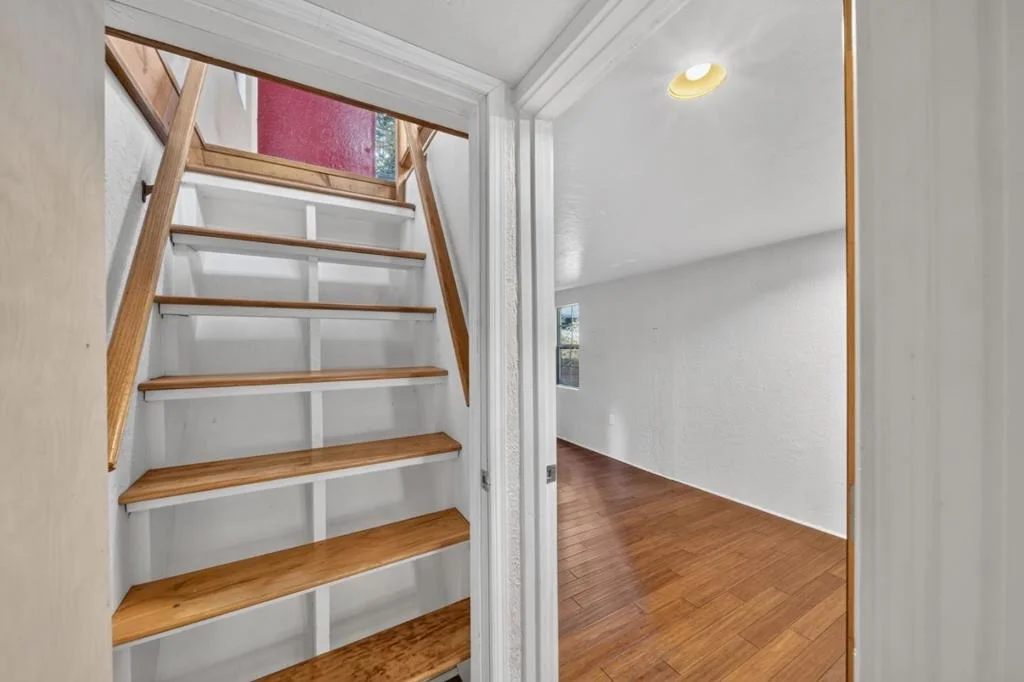 Photo of 121 Mahogany Way