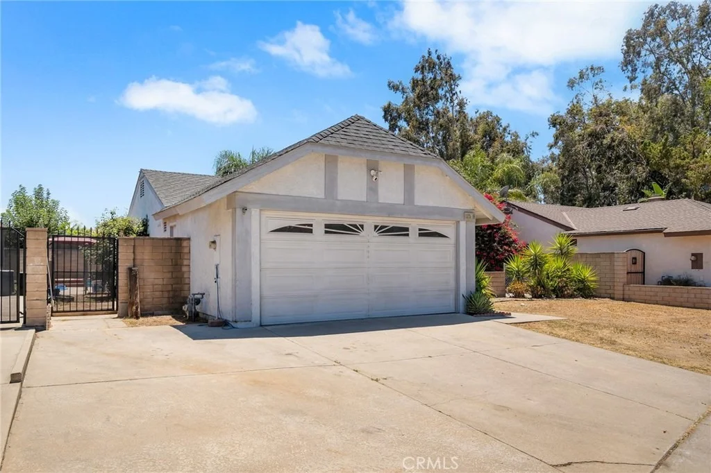 Photo of 12559 Daphne Drive