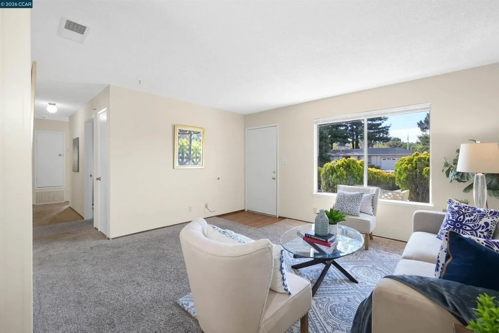 Photo of 2506 Henry Ave