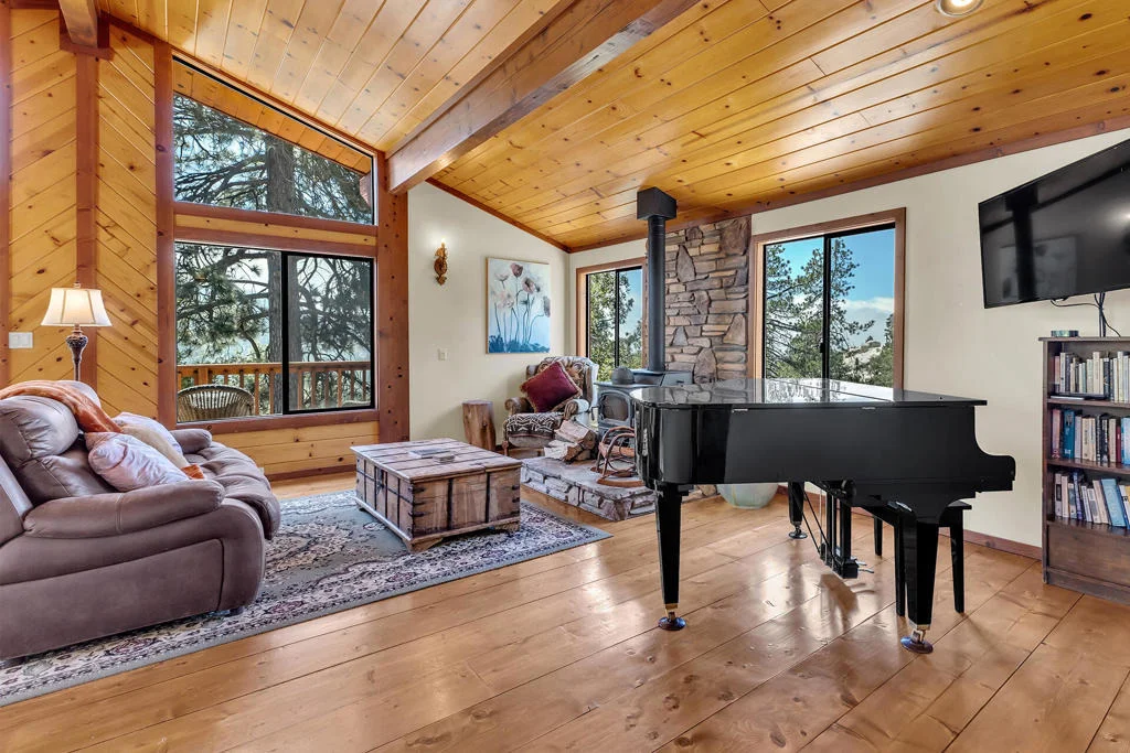 Photo of 54720 Falling Leaf Drive