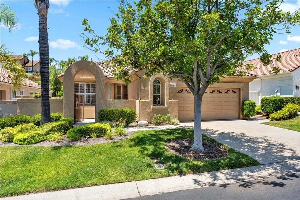 Photo of 40145 Colony
