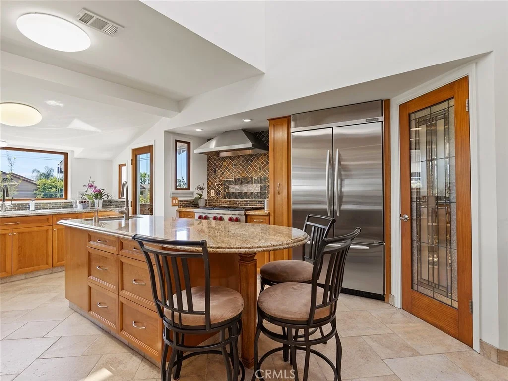 Photo of 1012 N Sunset Canyon Drive