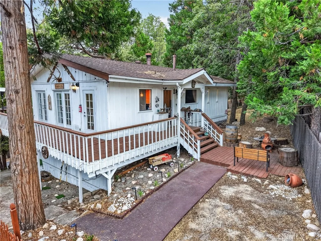 Photo of 28975 Alder Terrace