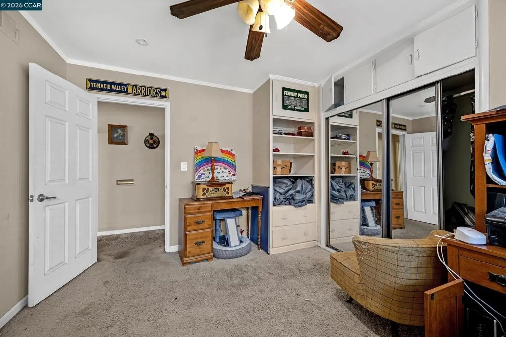 Photo of 1481 Davis Ave