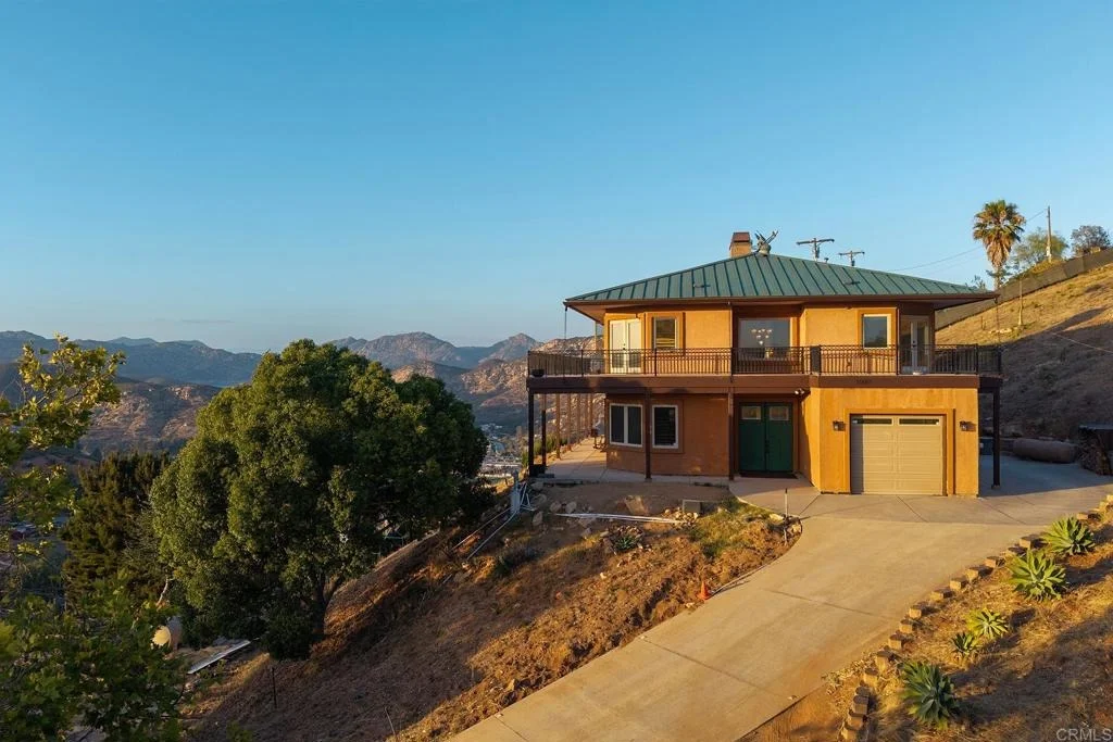 Photo of 11687 VALLE VISTA RD