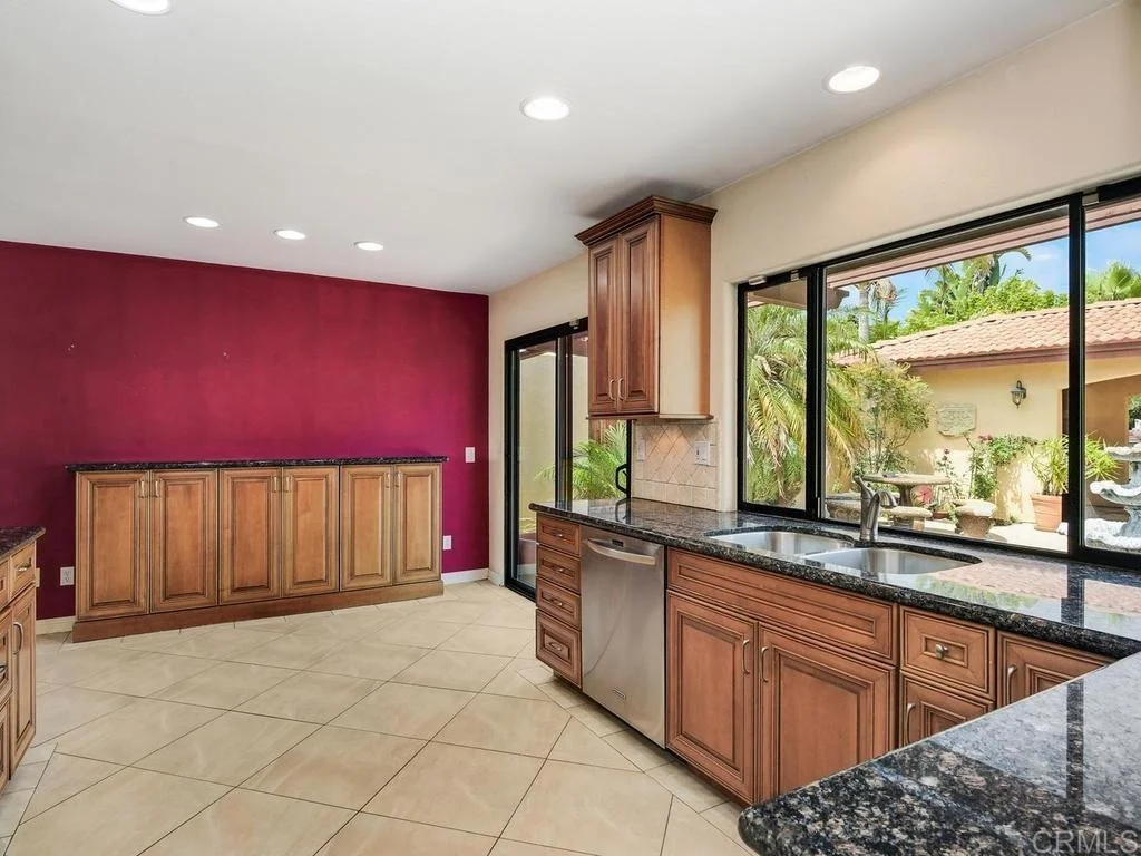 Photo of 4798 Hillside Drive