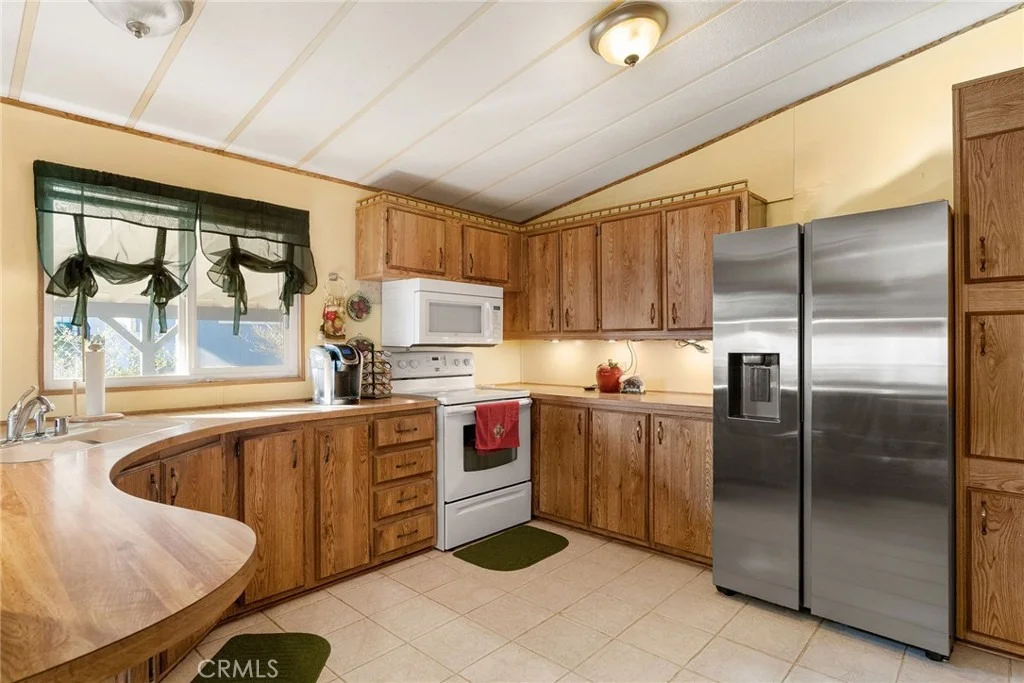 Photo of 544 Lodgeview Drive