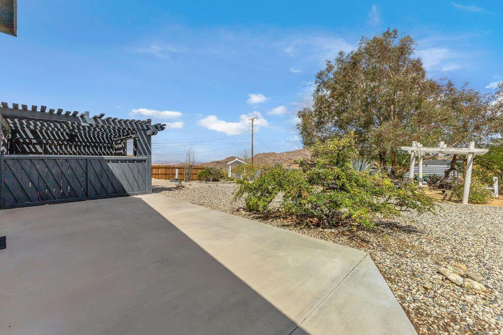 Photo of 7815 Sunset Road