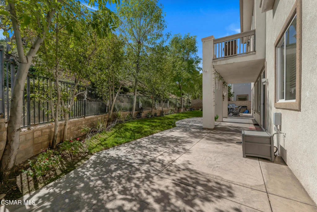 Photo of 5588 California Oak Street