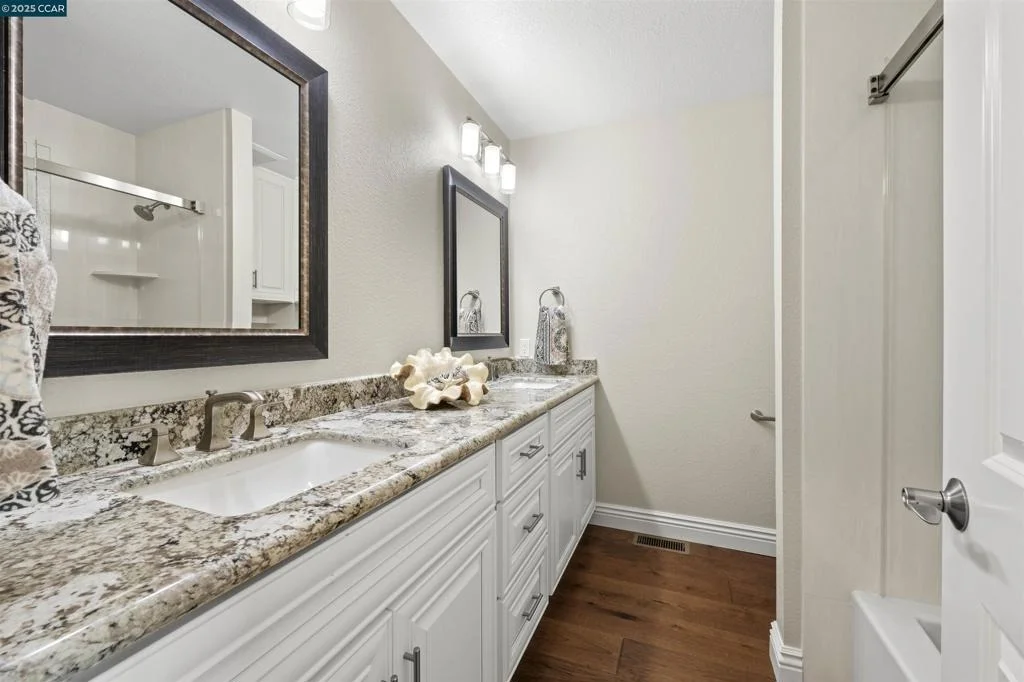Photo of 51 Discovery Bay Blvd