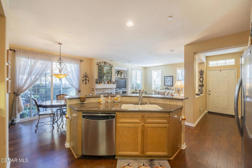 Photo of Unit B at 2916 Esperanza Way