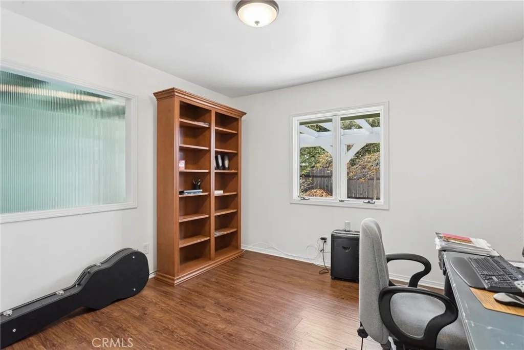 Photo of 2410 Langton
