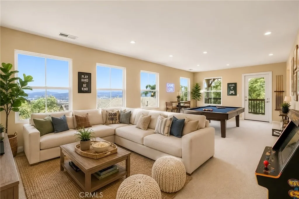 Photo of 1014 Skyline Place