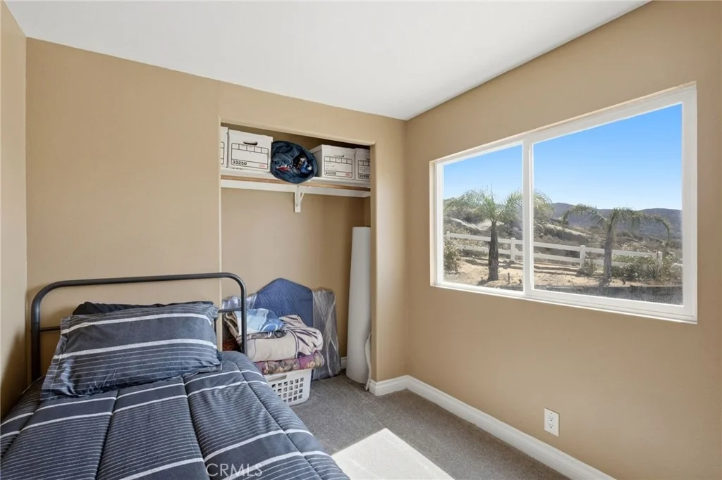 Photo of 40100 Owl Valley