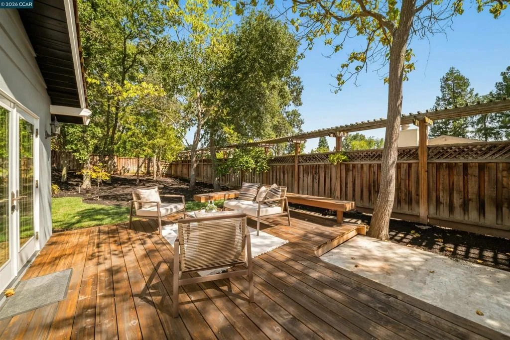 Photo of 805 Turrini Dr