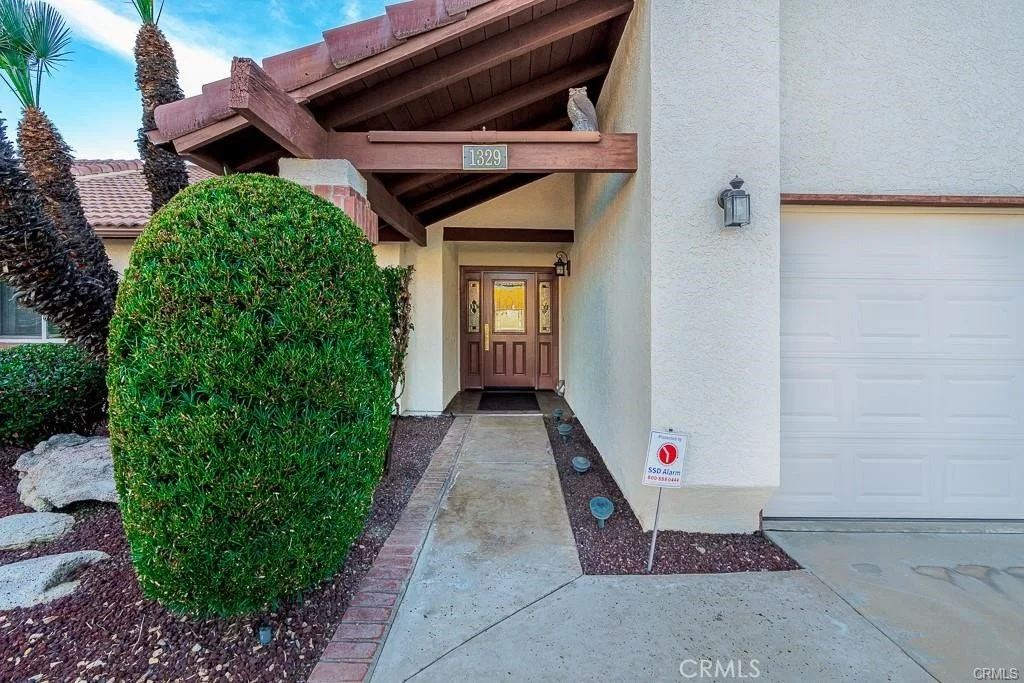 Photo of 1329 Hickory Drive