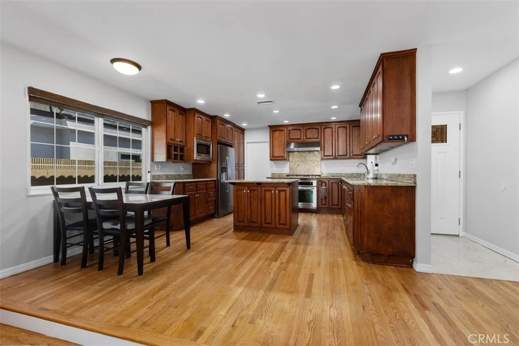 Photo of 4641 Sharon