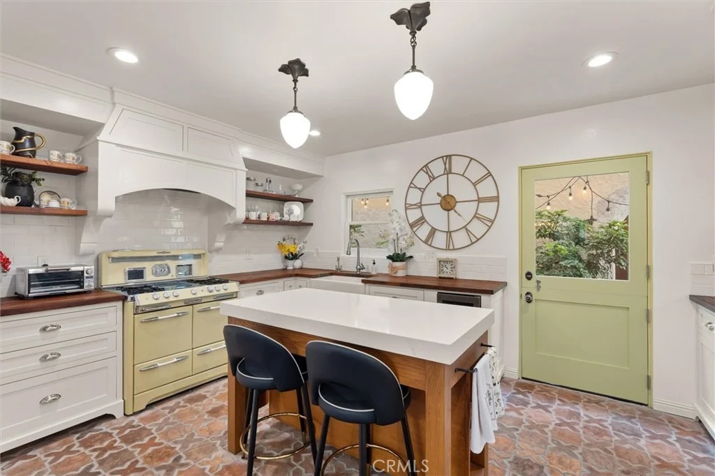 Photo of 159 Claremont