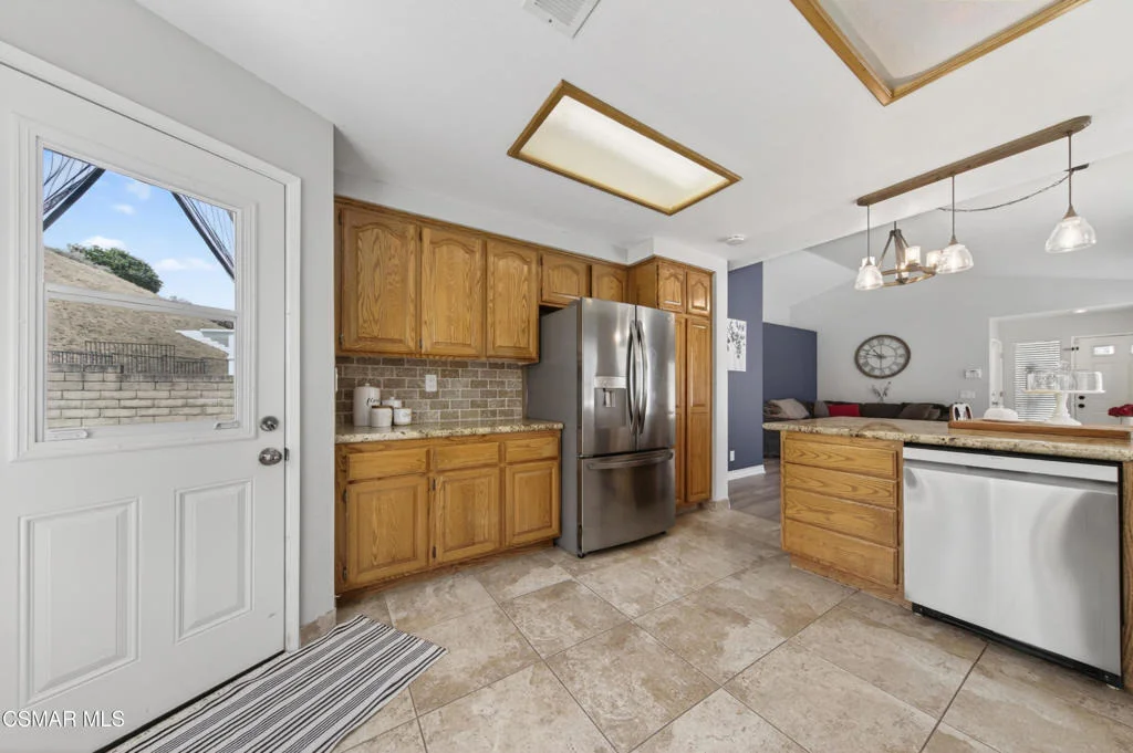 Photo of 3072 Lamplighter Street