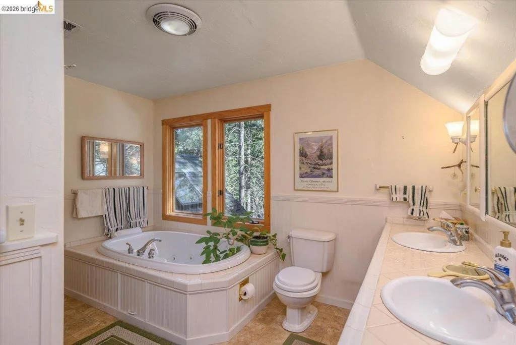 Photo of 23160 Mark Twain Dr