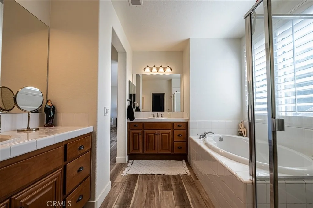 Photo of 596 Hacienda Drive