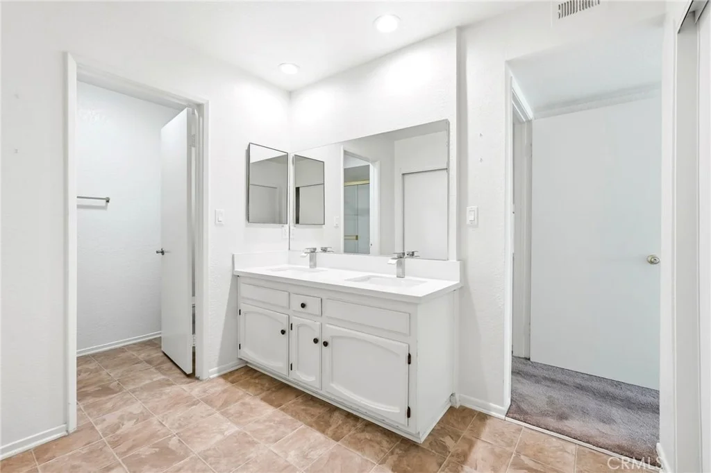 Photo of Unit 202 at 7625 Reseda