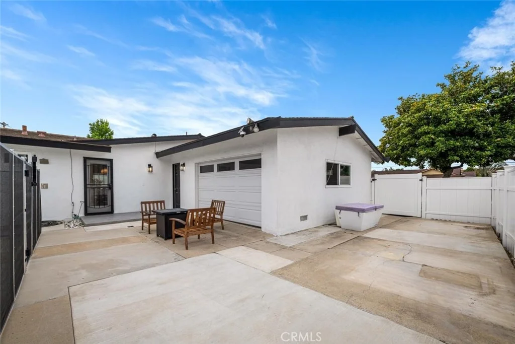 Photo of 2920 Birch Place