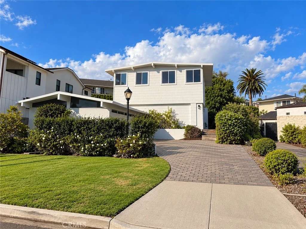 Photo of 34820 Calle Del Sol