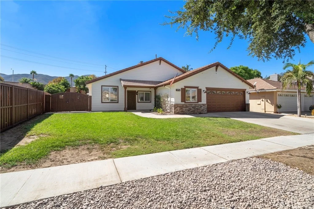 Photo of 974 Silvercreek Road