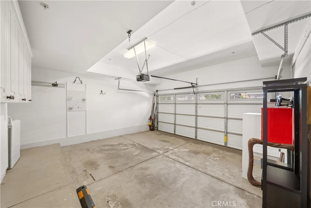 Photo of Unit D at 2438 Oneida Street
