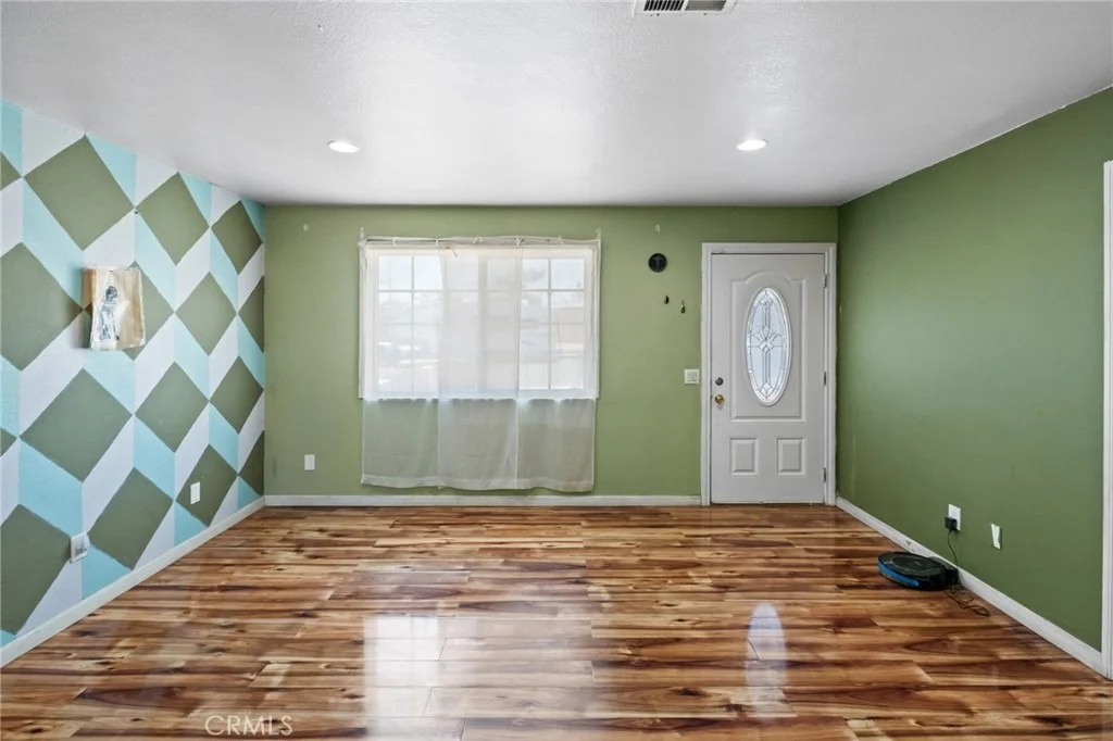 Photo of 1505 Sunrise
