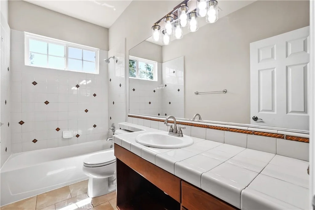 Photo of 1055 Lowry Ranch