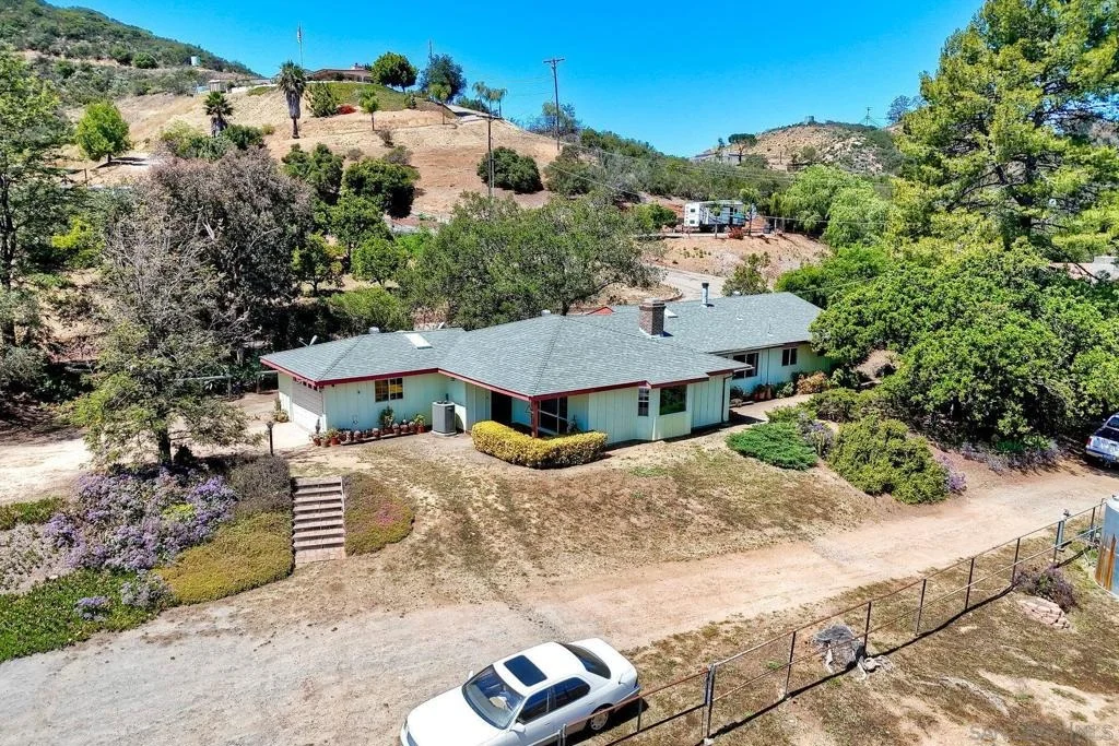 Photo of 15525 Lyons Valley