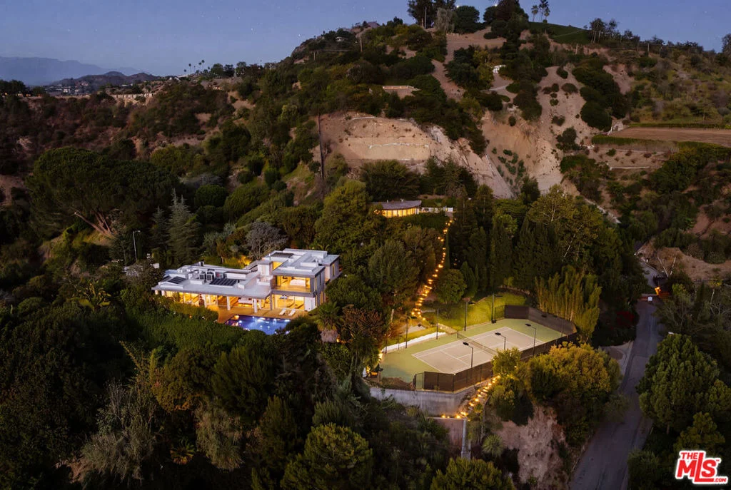Photo of 2644 Eden Place