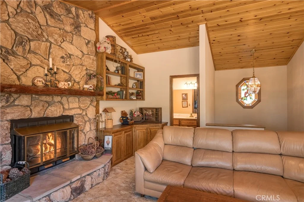 Photo of 696 Menlo Drive
