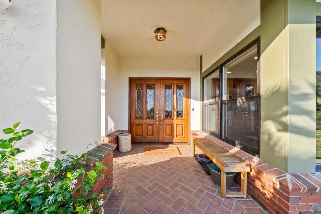 Photo of 1674 Baja Vista Drive
